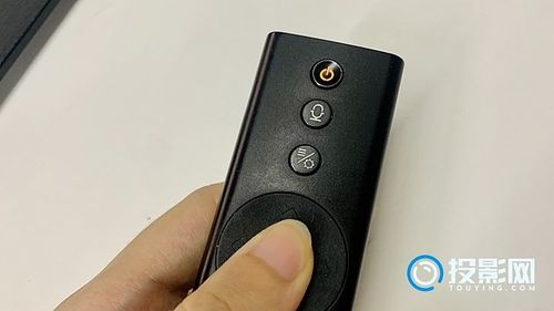 极米遥控器黄灯一直亮