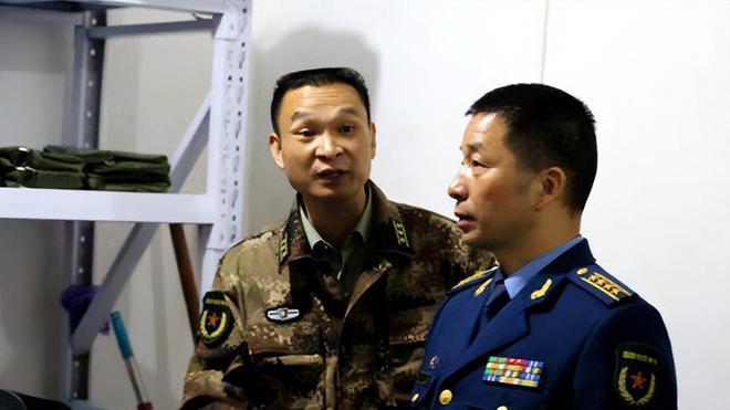 少将回家配警卫员吗