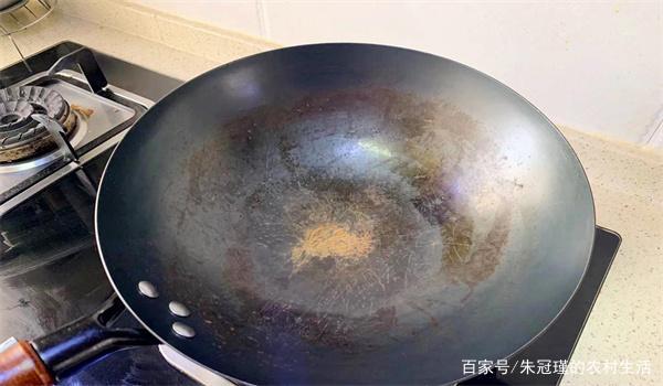 铁锅有锈煮东西吃对身体有害吗