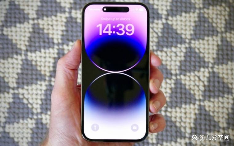iphone锁屏上的闪光灯图标能关么
