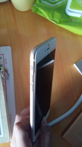苹果手机屏开胶了多少钱修