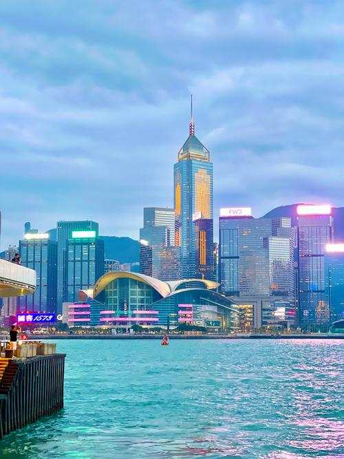 香港版日历2024