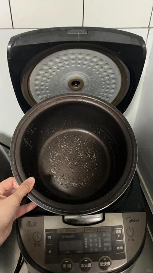 电饭煲涂层掉了小窍门