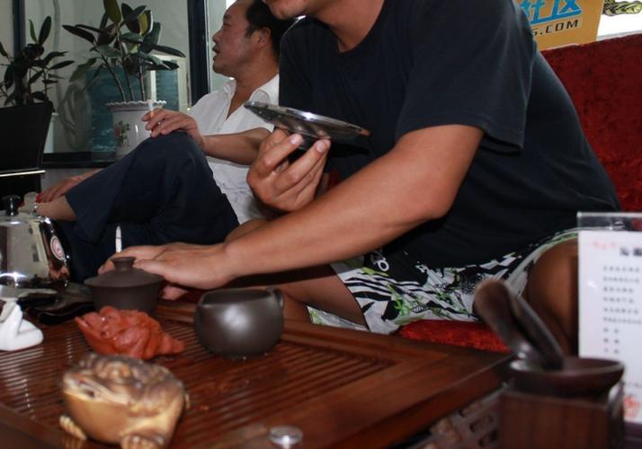 男人约你喝茶代表什么