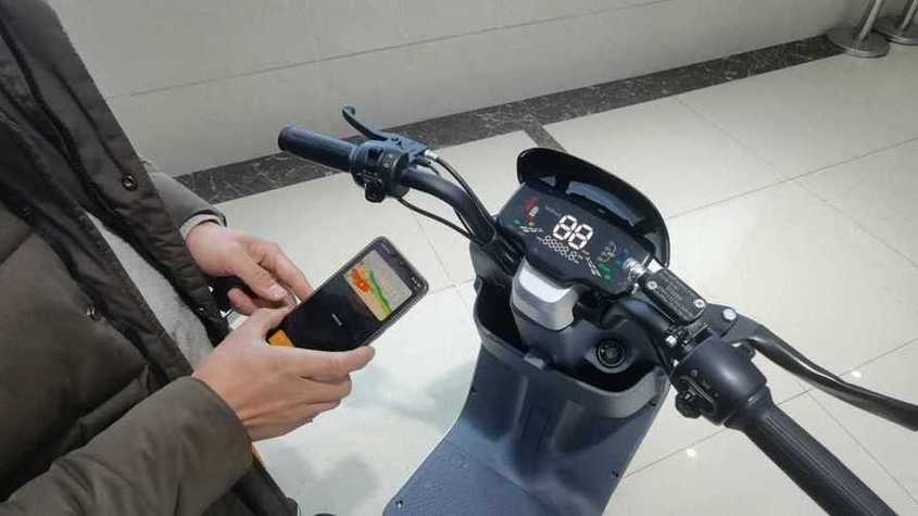 雅迪智行怎么绑定电动车