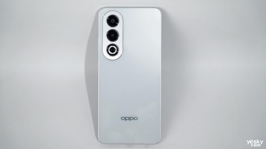 oppo手机屏闪白光现象