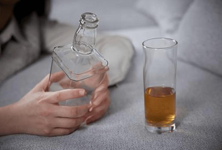 酒能洗外阴吗