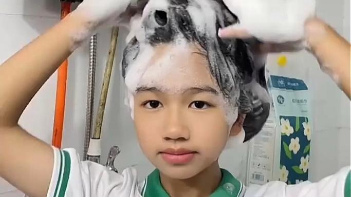 青少年怎样洗头增加发量