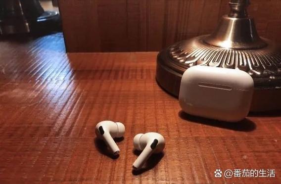 airpods充电没反应灯也不亮