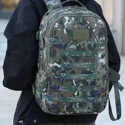 突击背包19好还是21好