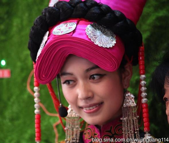 四川凉山彝族女士截图2
