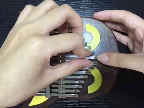 ai拇指琴调音器下载