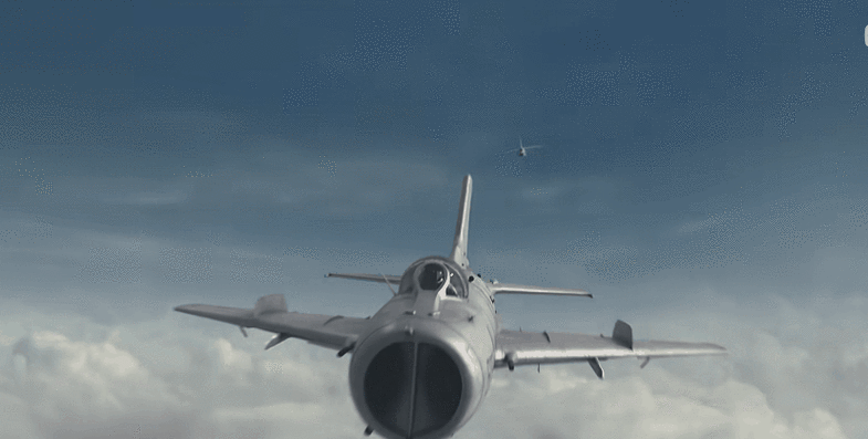 雄鹰空战