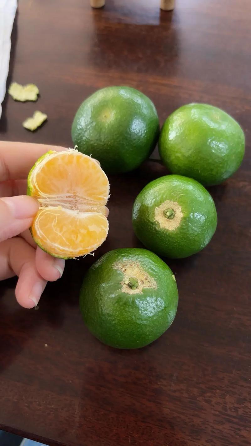 小的甜的绿皮橘子