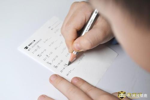 打印机打的字歪七八扭的