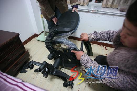 气垫椅爆炸视频