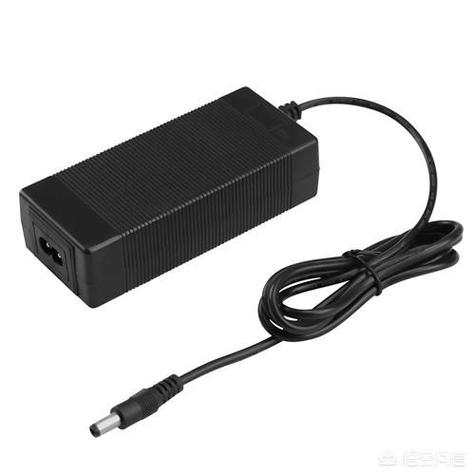充电器掉进水里还能用吗