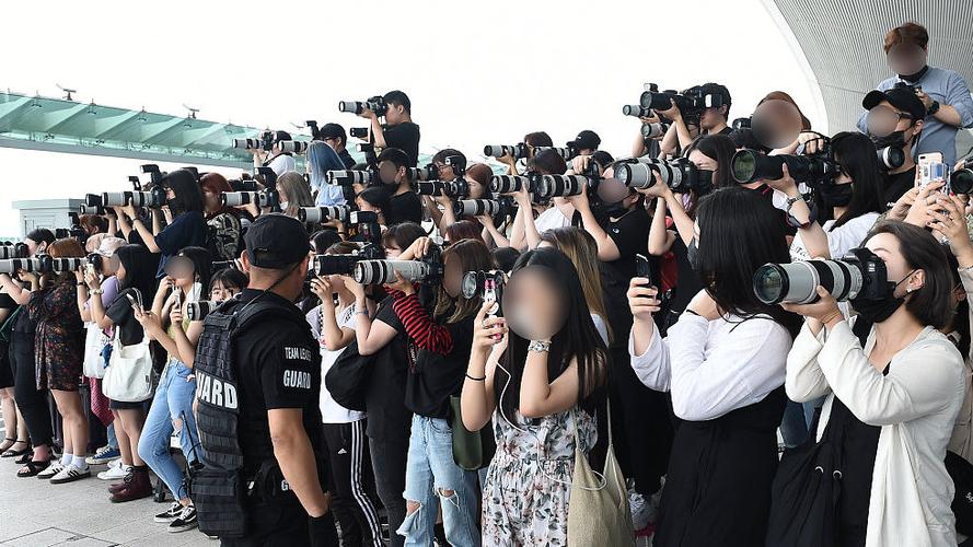跟拍的站姐靠什么赚钱