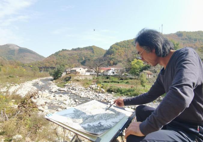 画家张泽中