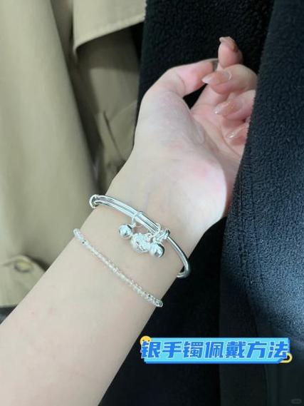 女人佩戴阿呆的注意事项