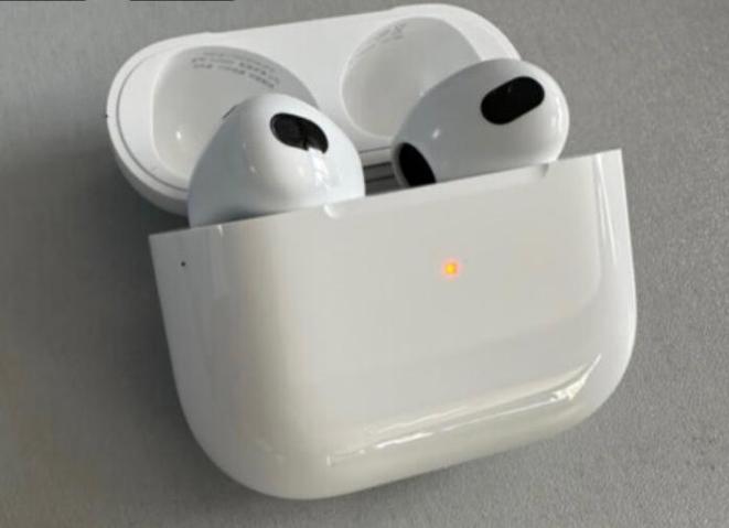 充电仓是给蓝牙耳机充电的吗