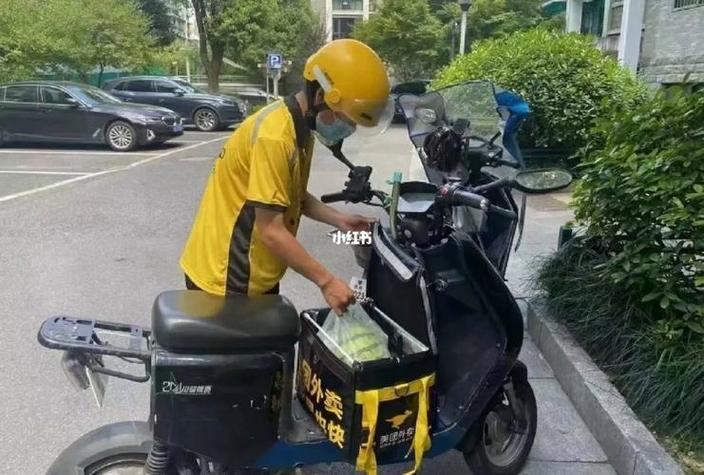 送外卖需要租车吗