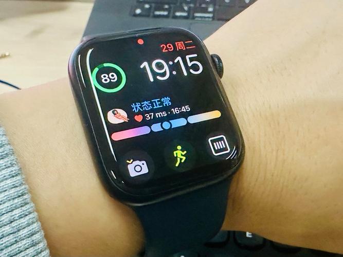 苹果手表不受控制乱跳怎么办