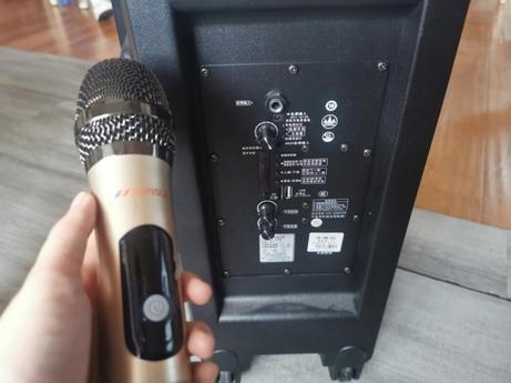 话筒与音响怎样配对成功