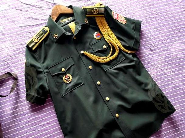 中国人民解放军礼服