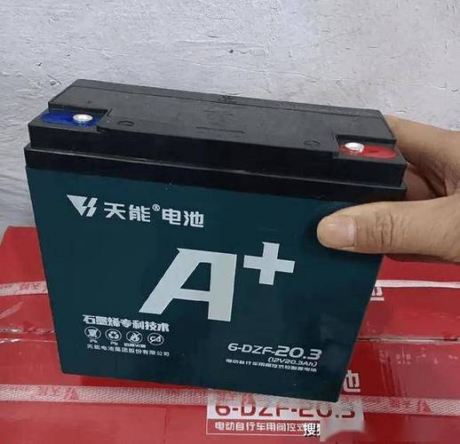 超威电池加水图解步骤