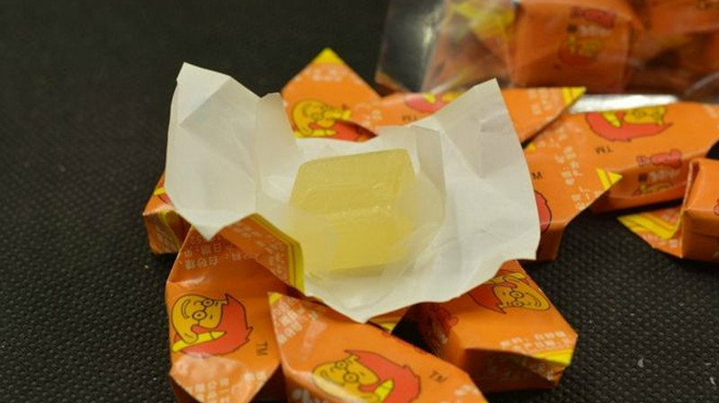 90后小时候吃的扁扁的软糖