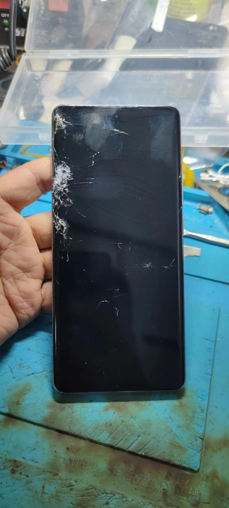 oppo手机外屏碎了维修多少钱