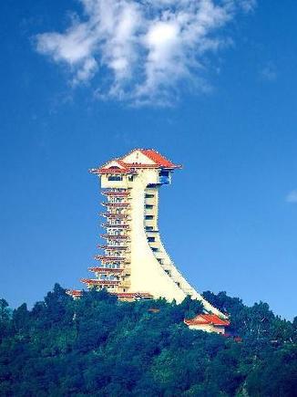 达州凤凰山下传媒地址
