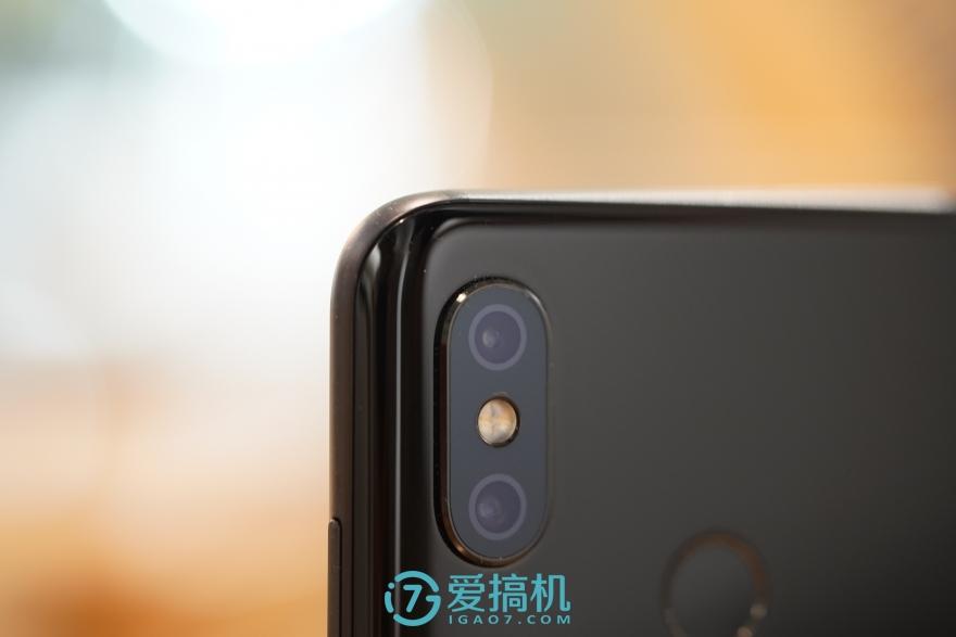 小米8摄像头模糊