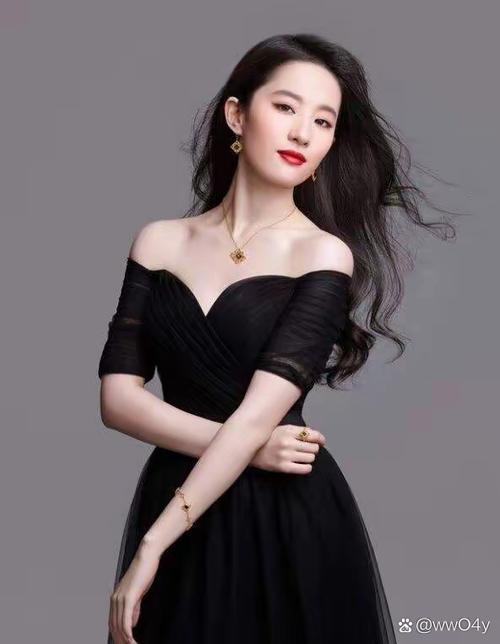 怎么看明星的代言解锁任务