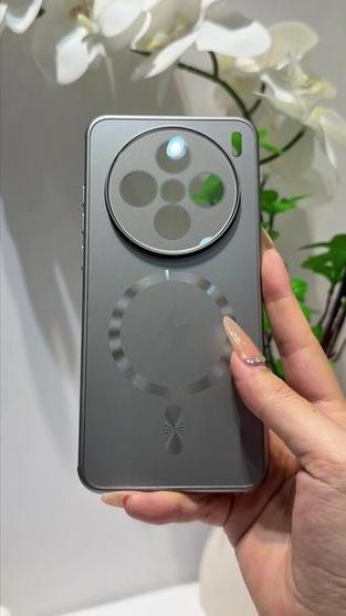 普通手机壳能磁吸充电吗