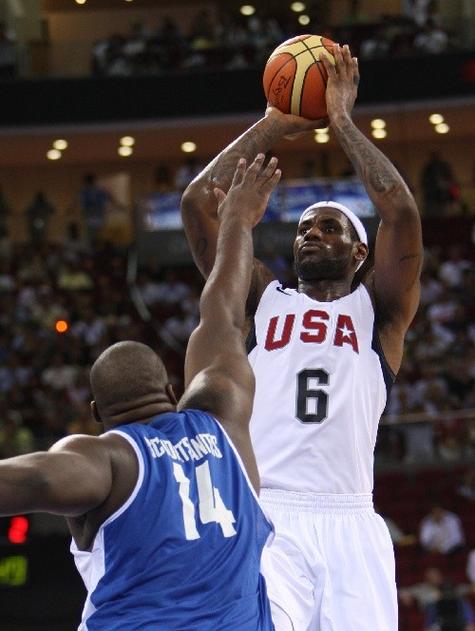 nba篮球大师詹姆斯获得