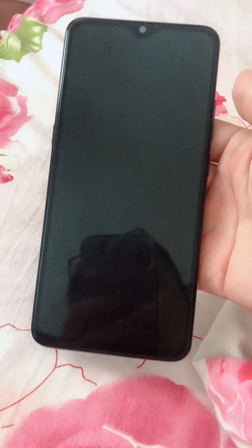 手机进水后黑屏但是有声音