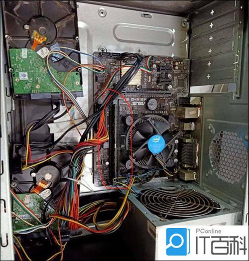 戴尔台式电脑的内存条在哪