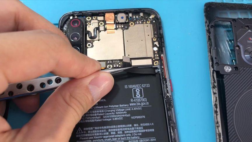 小米9后盖怎么取下来