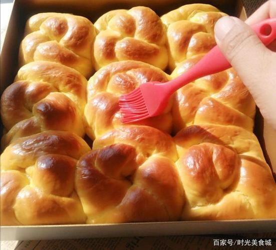 出炉面包刷黄油截图3