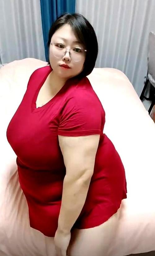女小学生肥胖200斤