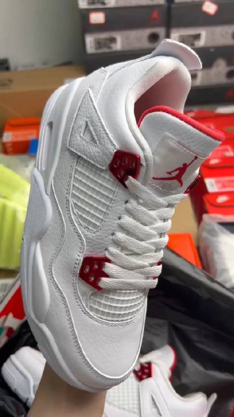 aj4白红