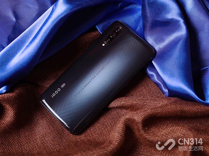 iqoopro5g什么颜色好看