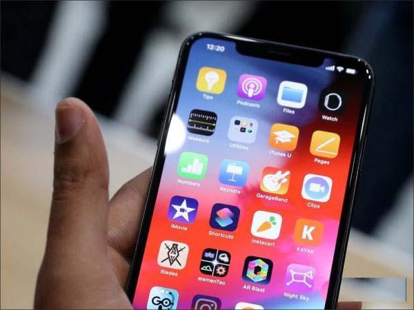 xs打完电话屏幕不亮