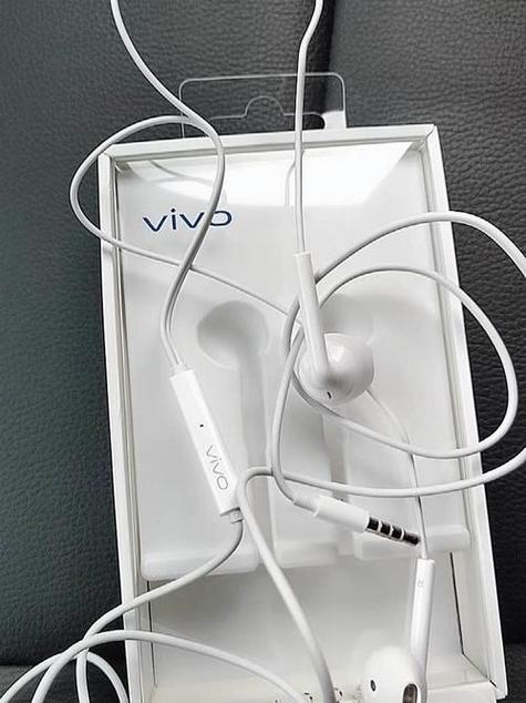 vivo手机插着耳机闹钟不外放