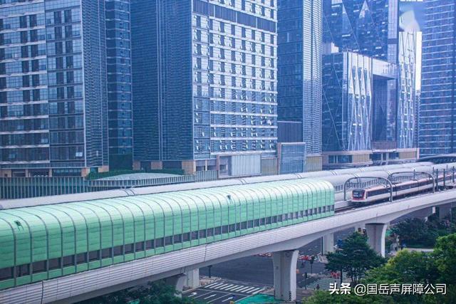 深圳地铁4号线声屏障