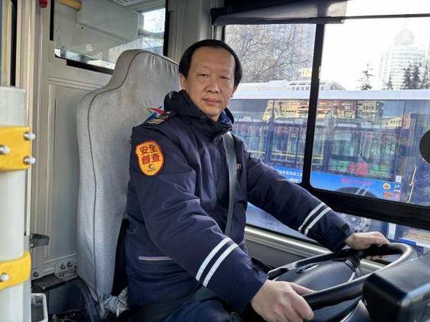 青岛公交巴士之星