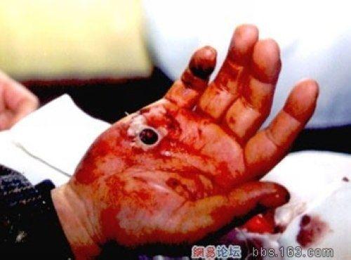 被子弹打中有多痛