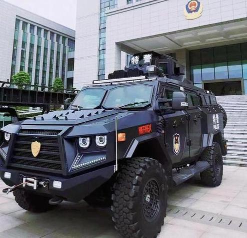 中国特警反恐突击车